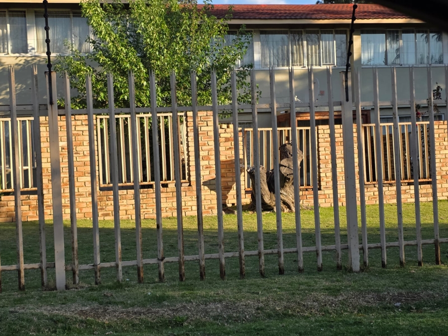 2 Bedroom Property for Sale in Sasolburg Ext 2 Free State